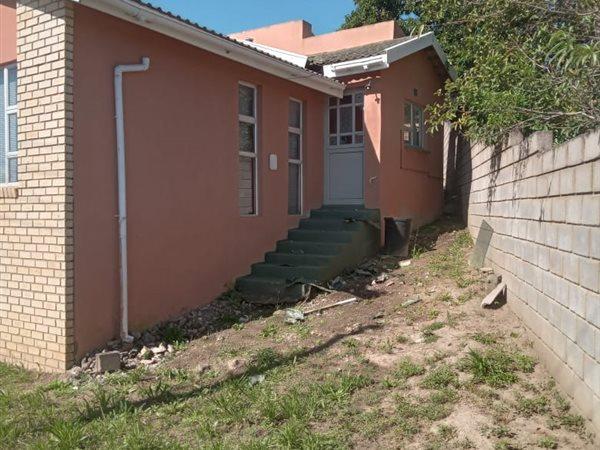 3 Bedroom Property for Sale in Mdantsane Eastern Cape